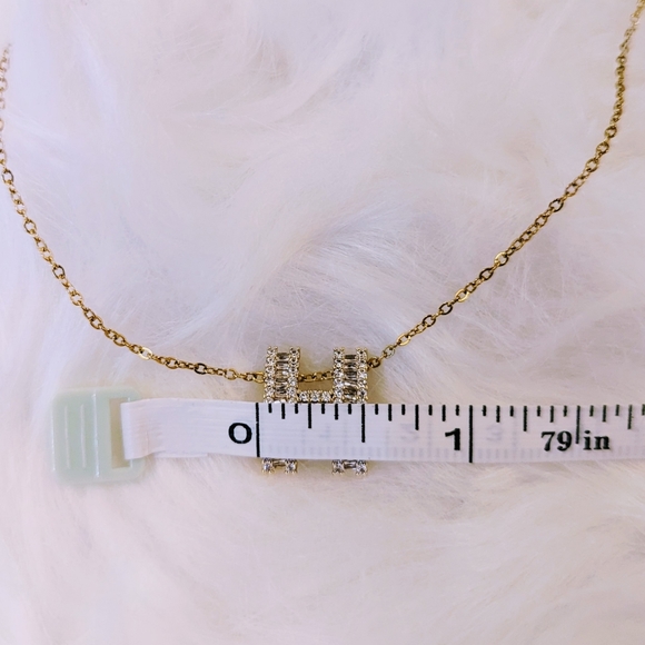 NWOT Gold & Diamond "H" Fashion Necklace - Picture 4 of 8